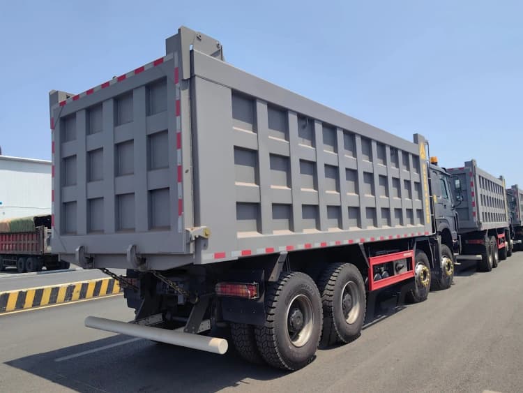 Reman Howo 8x4 400 Dump Truck 4 Reman Heavy Duty Truck Sinotruk Howo 400 8x4 for Sale Price