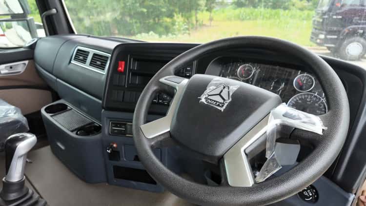 Reman Howo TX 8x4 Tipper Truck U Shape 5 Howo TX 8x4 Reman Tipper Trucks for Sale Near Me Price