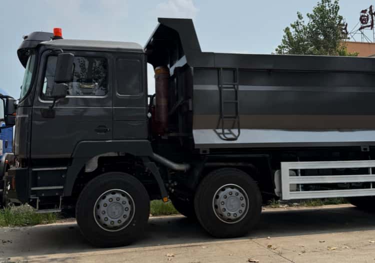 Reman SHACMAN F3000 8x4 Dump Truck U Shape 3 Heavy Reman Dump Trucks SHACMAN F3000 8x4 Lorry for Sale