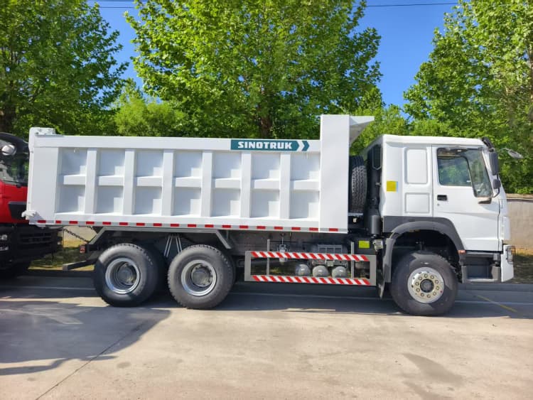 Chinese Reman Trucks Sinotruk Howo 380 6x4 Lorry for Sale 