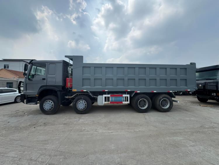 Reman Sinotruk Howo Dump Truck 12 Wheelers 3 Chinese Reman Heavy Trucks Howo Sinotruk 12 Wheelers for Sale