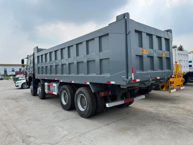 Reman Sinotruk Howo Dump Truck 12 Wheelers 5 Chinese Reman Heavy Trucks Howo Sinotruk 12 Wheelers for Sale