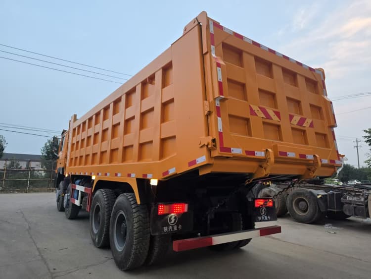 Reman SHACMAN F3000 Dump Truck 8x4 3 China Reman SHACMAN Dump Trucks F3000 8x4 Manufacturer
