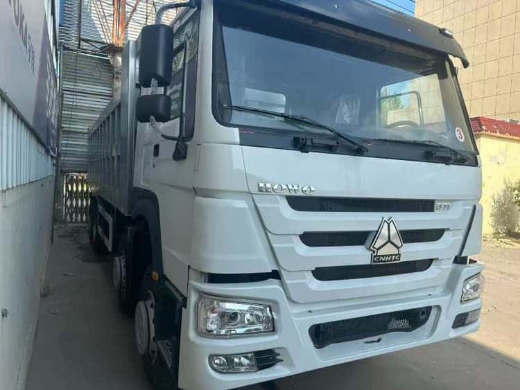Heavy Duty Reman Trucks Sino Howo 371 8x4 Dump Truck for Sale Price