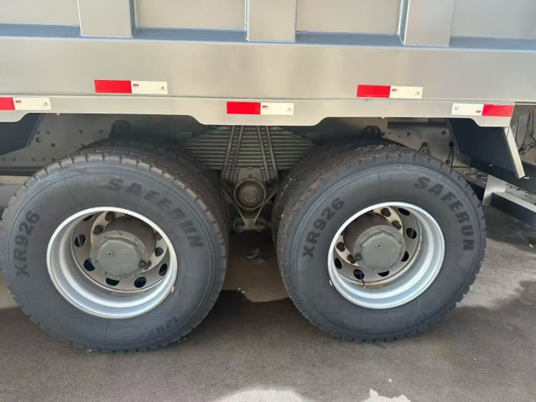 Heavy Duty Reman Trucks Sino Howo 371 8x4 Dump Truck for Sale Price