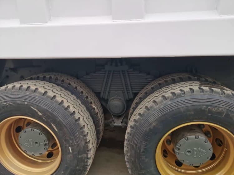 Reman Howo 371 8x4 Tipper Truck 4 China Reman Trucks Sinotruk Howo 371 12 Wheel Tipper for Sale Price