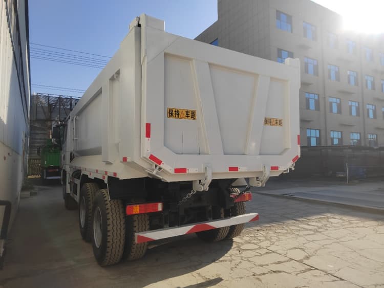 Reman SHACMAN X3000 Tipper Truck 6x4 6 Reman SHACMAN Trucks X3000 6x4 Tipper for Sale Price