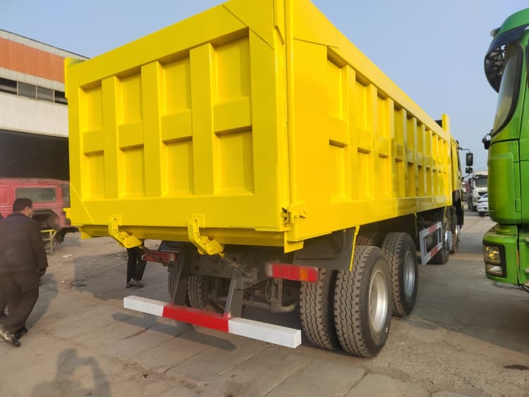 Reman Sinotruk Howo 8x4 Dump Truck 7 Howo Reman Truck 8x4 for Sale Manufacturer in China