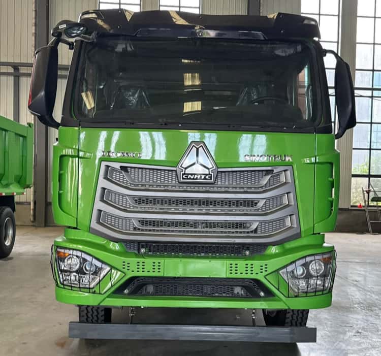 China Reman Dump Trucks Howo NX 10 Wheeler for Sale Remanufacturer