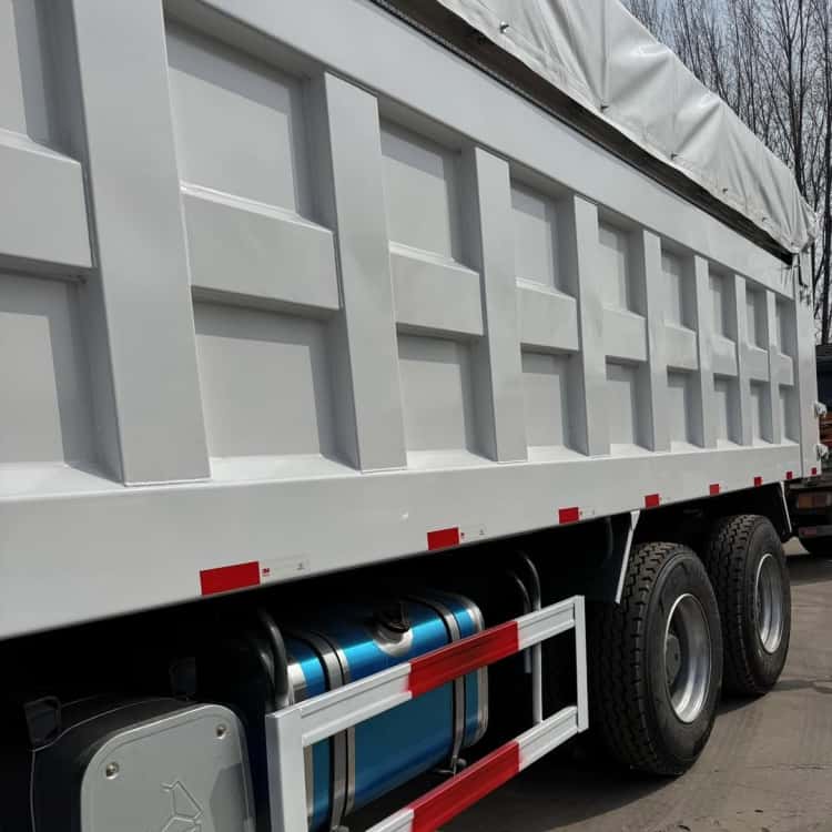 Reman Howo NX Dump Truck 12 Wheeler 6 China Reman Dump Truck Howo Sinotruk NX 12 Wheeler Price