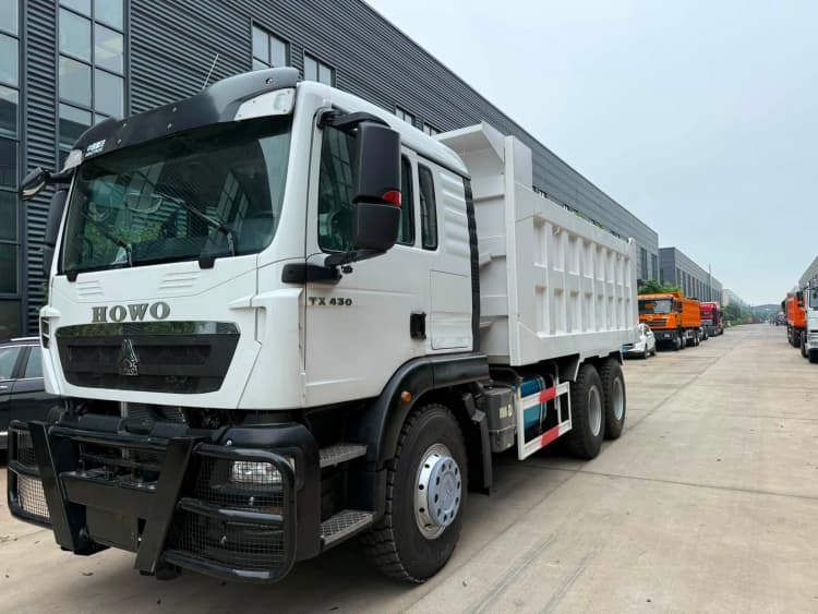 Structural Defect Risks Hiding Inside Fake Reman Trucks