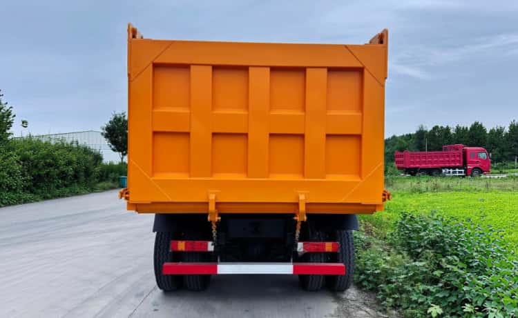 Total Cost of Ownership (TCO) Breakdown for Heavy-Duty Transport Assets 3 Total Cost of Ownership (TCO) Breakdown for Heavy-Duty Transport Assets