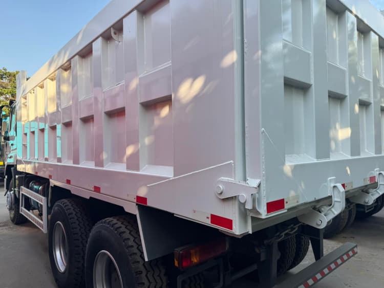 Reman Sinotruk Howo NX 6x4 Tipper Truck 6 Reman Sinotruk Tipper Truck Howo NX 10 Wheel