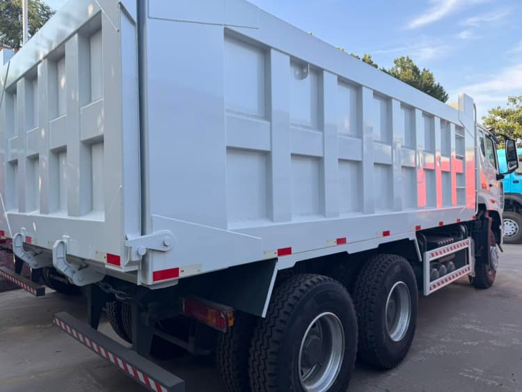 Reman Sinotruk Howo NX 6x4 Tipper Truck 4 Reman Sinotruk Tipper Truck Howo NX 10 Wheel
