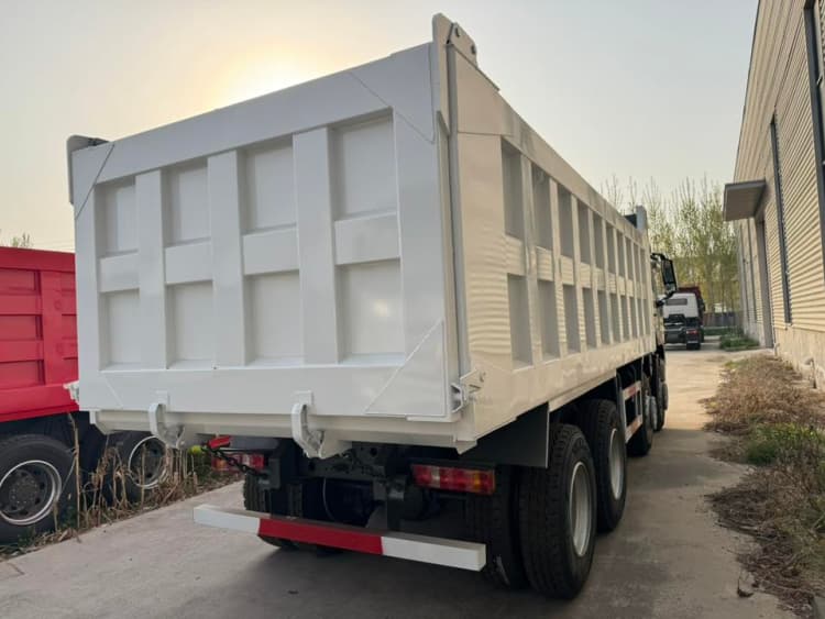 Reman Sinotruk Howo NX 8x4 Tipper Truck 6 China Reman Tipper Trucks Sinotruk Howo NX 8x4 Remanufacturers
