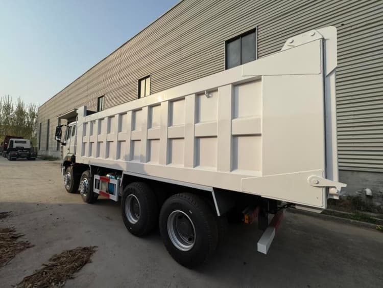 Reman Sinotruk Howo NX 8x4 Tipper Truck 4 China Reman Tipper Trucks Sinotruk Howo NX 8x4 Remanufacturers